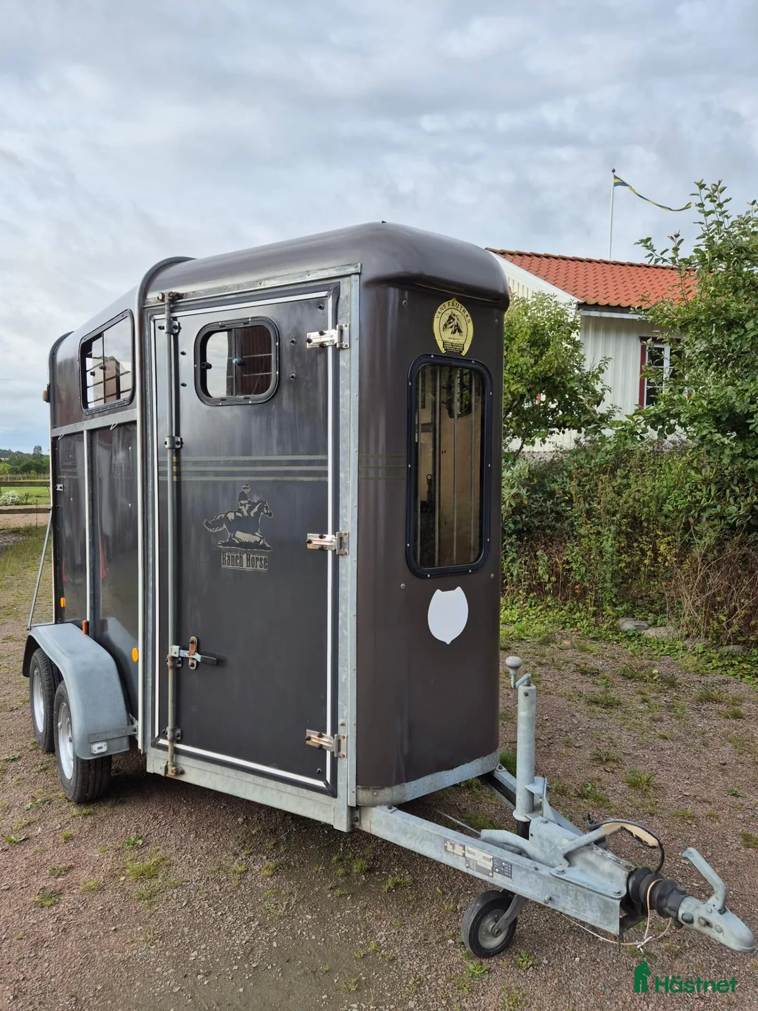 Hästtransporter  fordon & transport till salu: Fautras Provan i Ytterby - Annons 1
