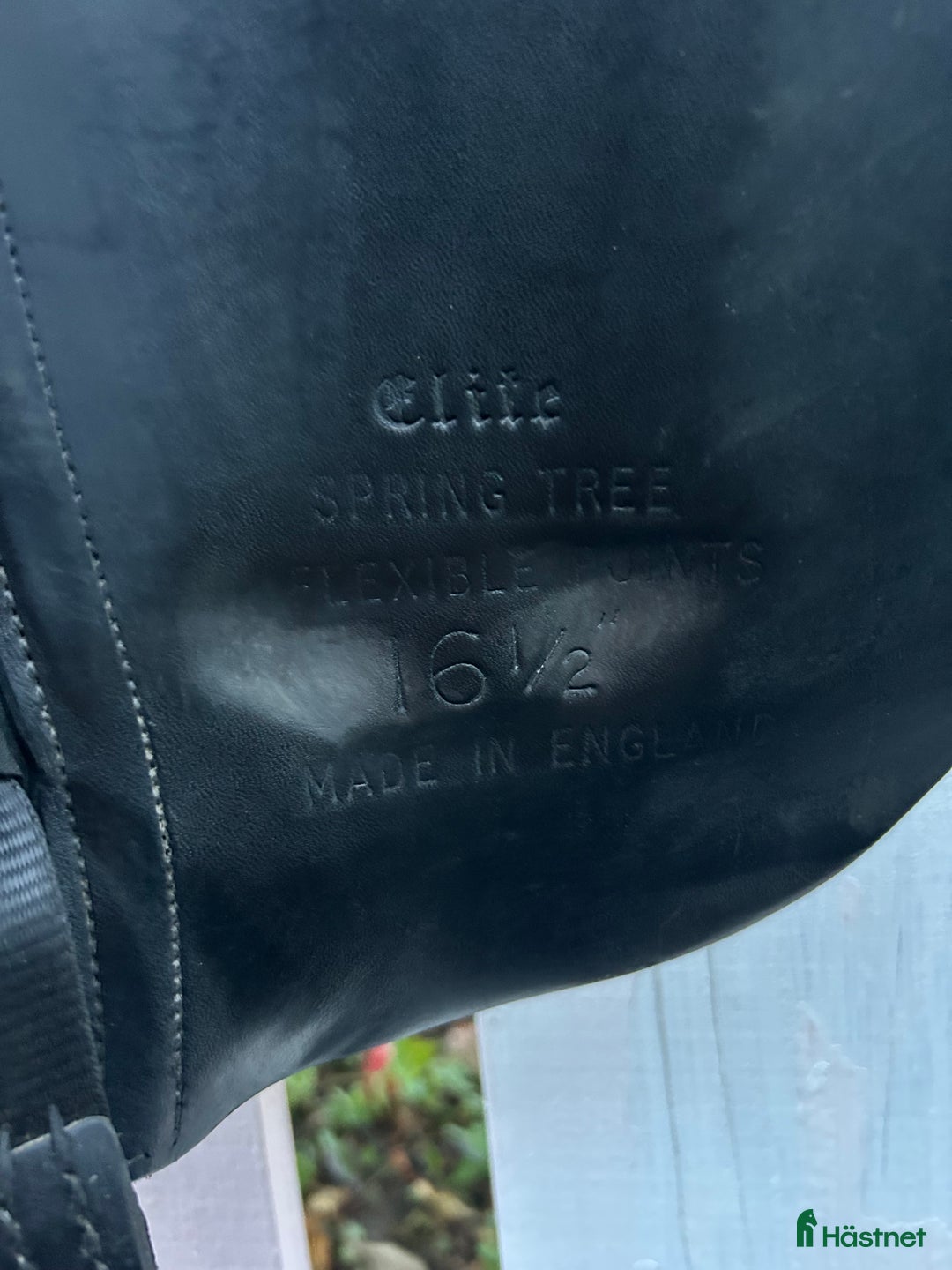 Sadlar hästutrustning till salu: Prestige Paris dressyr sadel 16,5” i Halmstad - Annons 2