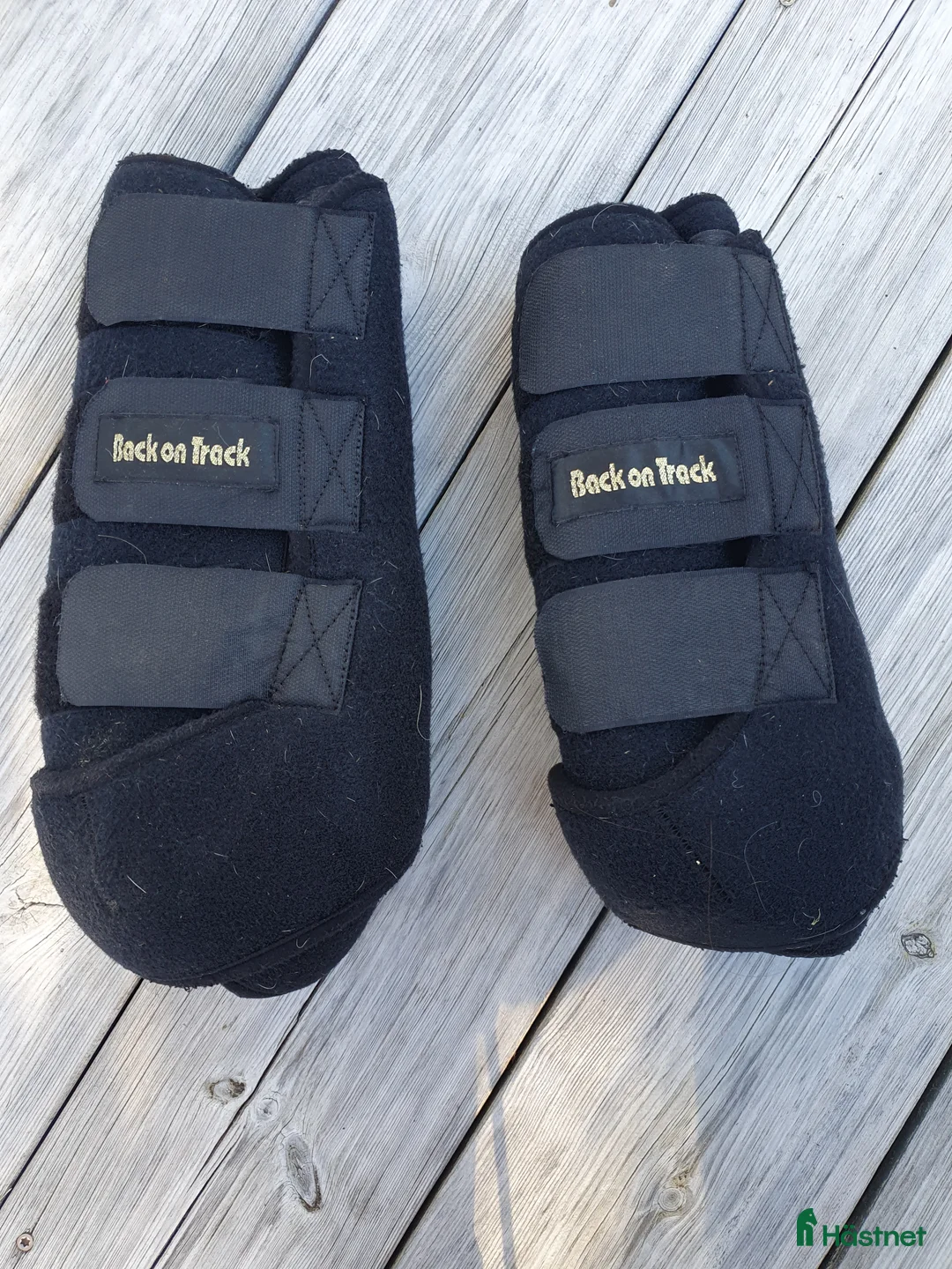 Benskydd hästutrustning till salu: Back on track benskydd, strl L i Trollhättan - Annons 1