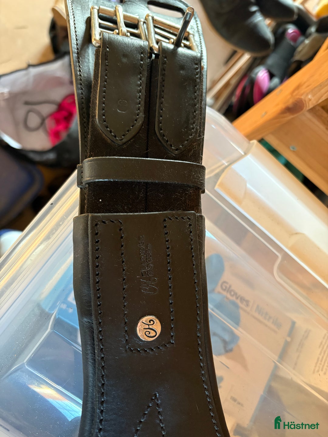 Sadeltillbehör hästutrustning till salu: Claridge House dressyrgjord  i Vikbolandet - Annons 1