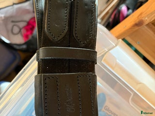 Sadeltillbehör hästutrustning till salu: Claridge House dressyrgjord i Vikbolandet - Annons 1