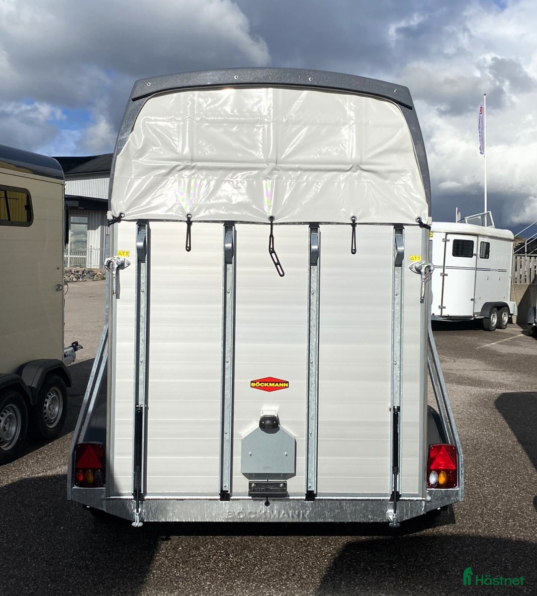 Hästtransporter  fordon & transport till salu: Tvåhästars Böckmann med sadelkammare i Kvicksund - Annons 6