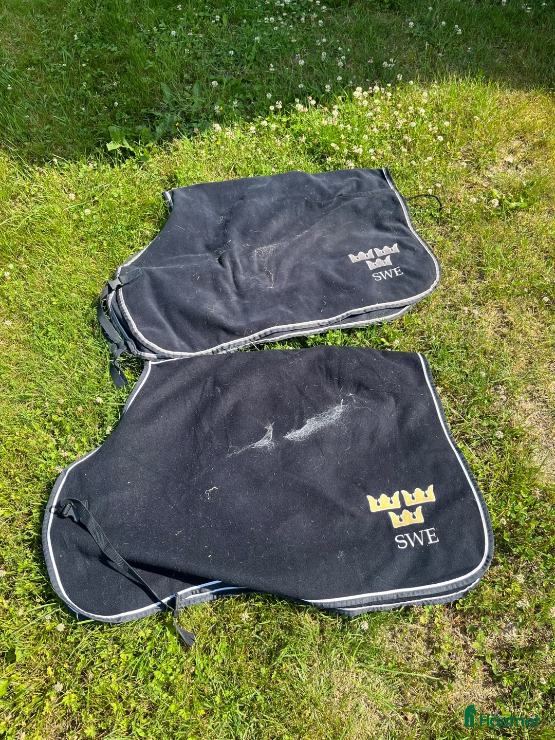 Täcken hästutrustning till salu: Fleece ländtäcken - Annons 1