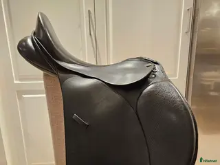 Sadlar hästutrustning 17'' Sommer Allroundsadel i Österbybruk - Annons 6