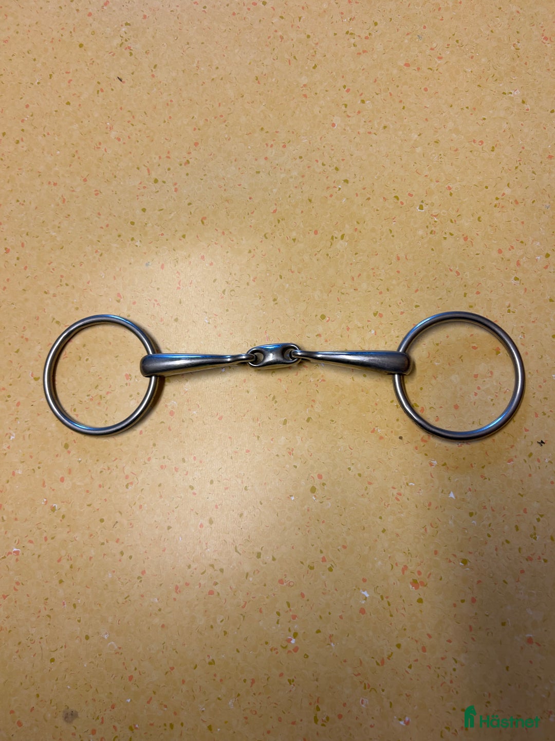 Bett hästutrustning till salu: 2st Bett stl 14,5 i Lessebo - Annons 1