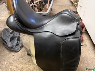 Sadlar hästutrustning Fryso Legacy 17,5 tum - Annons 5