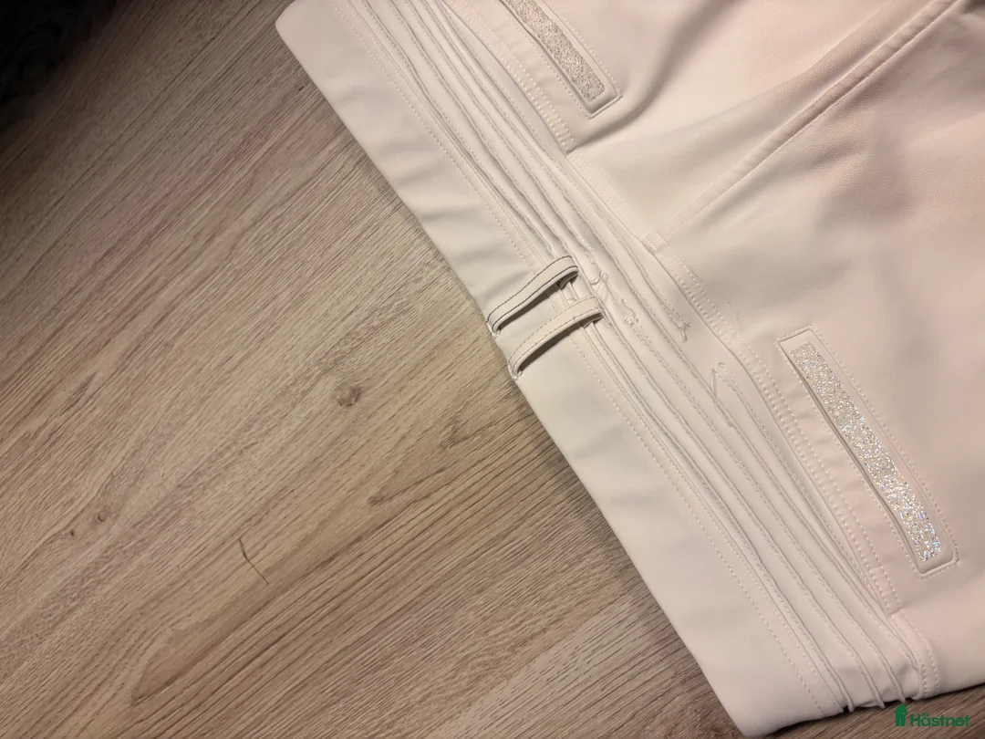 Ridbyxor ryttarutrustning till salu: Samshield &  equiline ridbyxor  i Landeryd - Annons 9