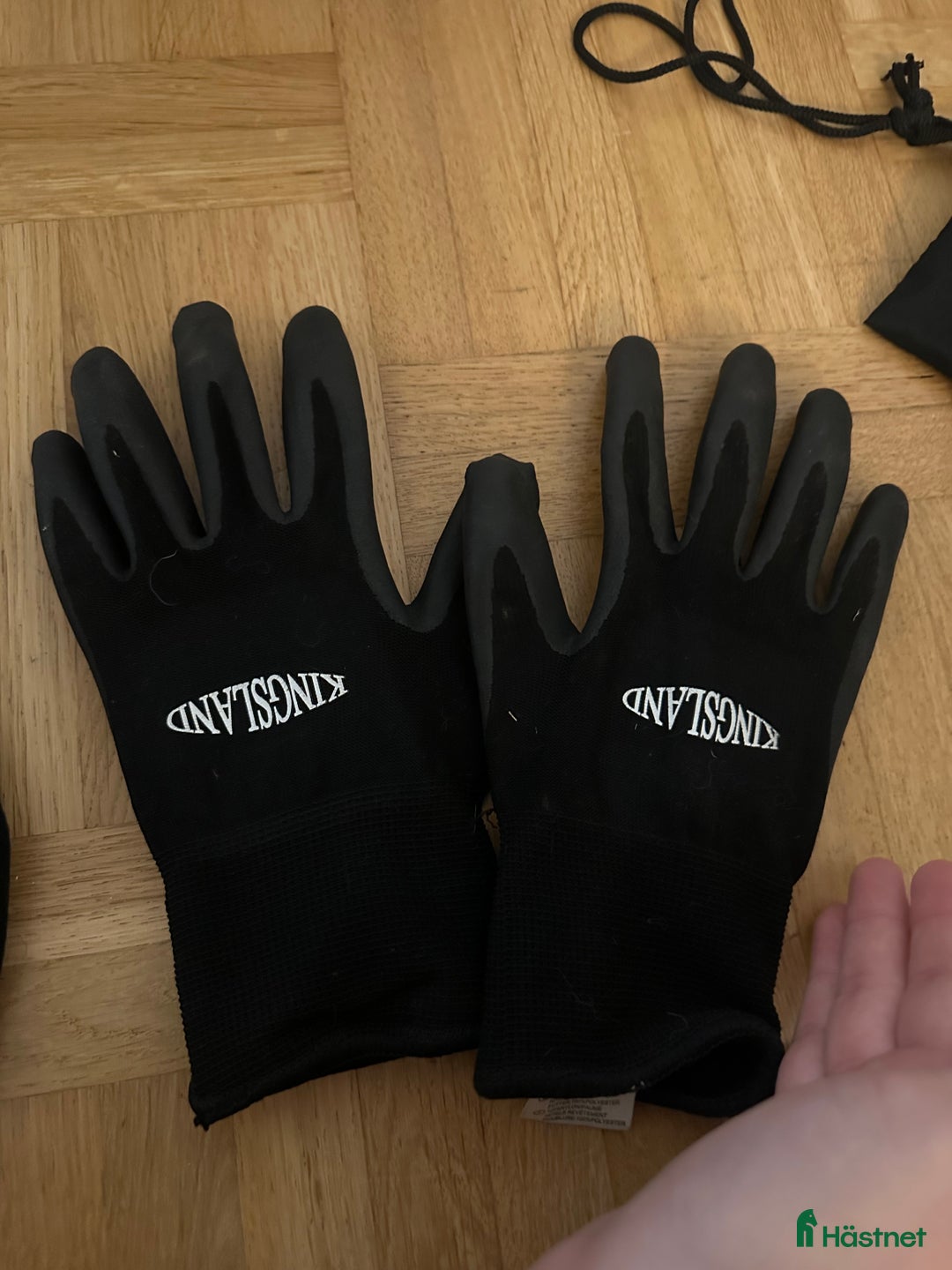 Övrigt Ridkläder ryttarutrustning till salu: Kingsland handskar i Växjö - Annons 1
