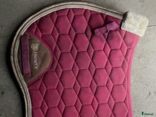 Schabrak & Vojlockar hästutrustning till salu: Rosa trinity schabrak i Norrtälje - Annons 14