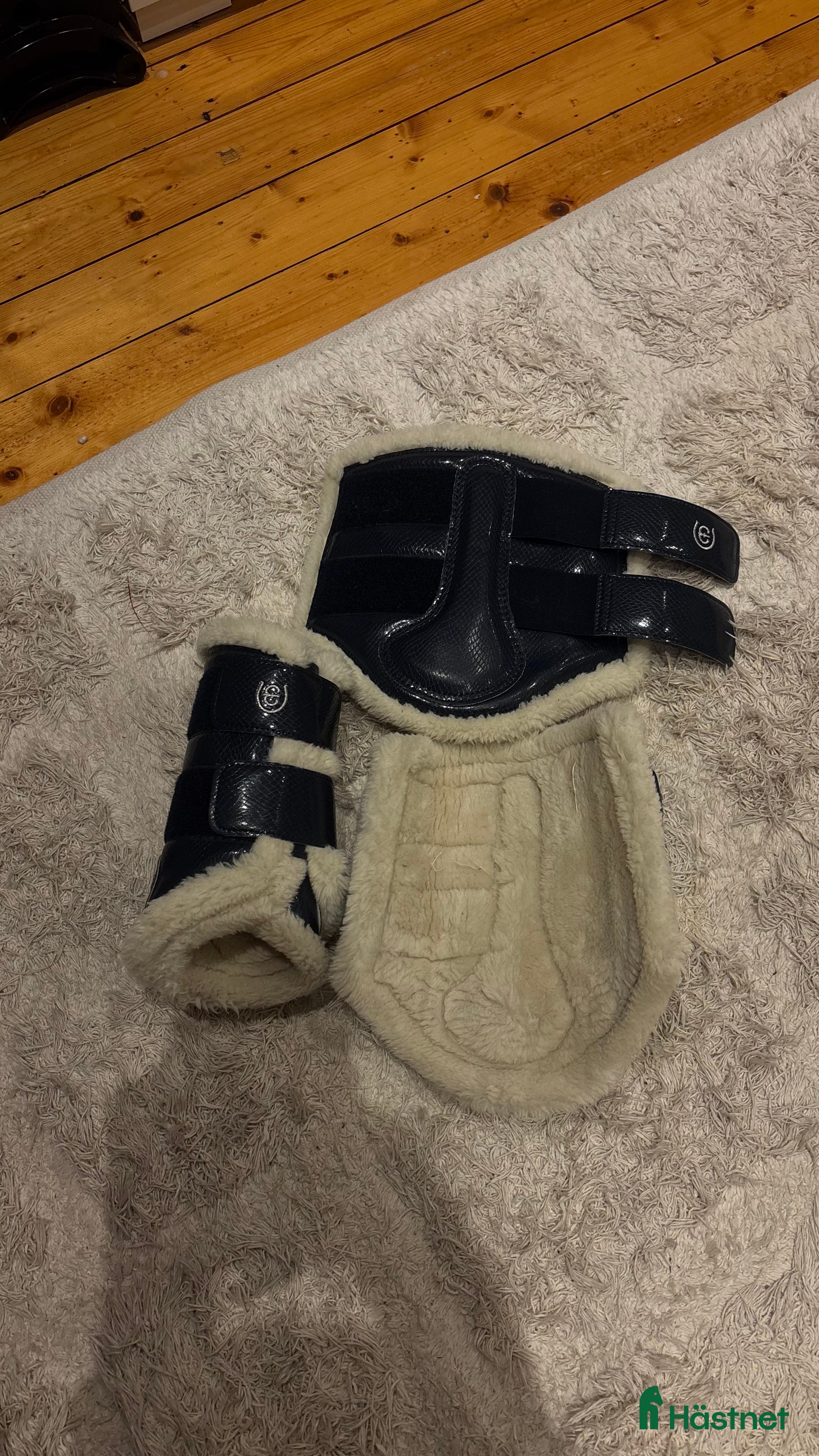 Benskydd hästutrustning till salu: Super fina benskydd  i Sköndal - Annons 1