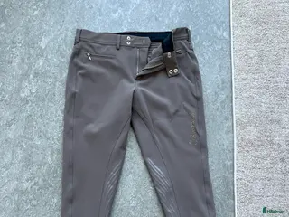 Ridbyxor ryttarutrustning till salu: Superfina Samshield ridbyxor - Annons 1