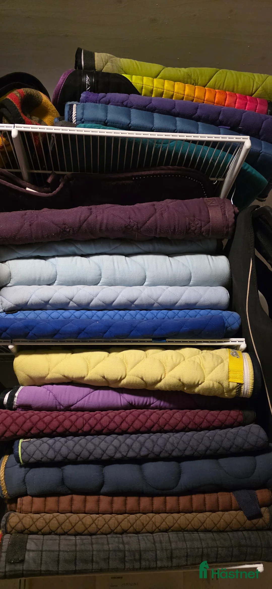 Schabrak & Vojlockar hästutrustning till salu: Massorvis med schabrak i Landvetter - Annons 4