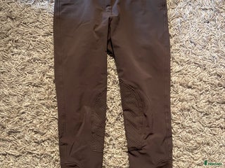 Ridbyxor ryttarutrustning till salu: Ridbyxor strl 34 i Linneryd - Annons 1