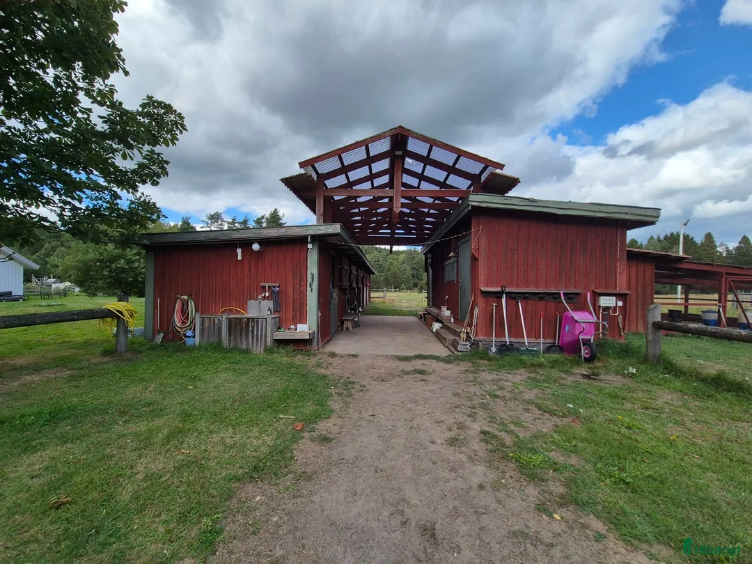  stallplats finnes: Stallplats i Kärtared, Alingsås - Annons 2