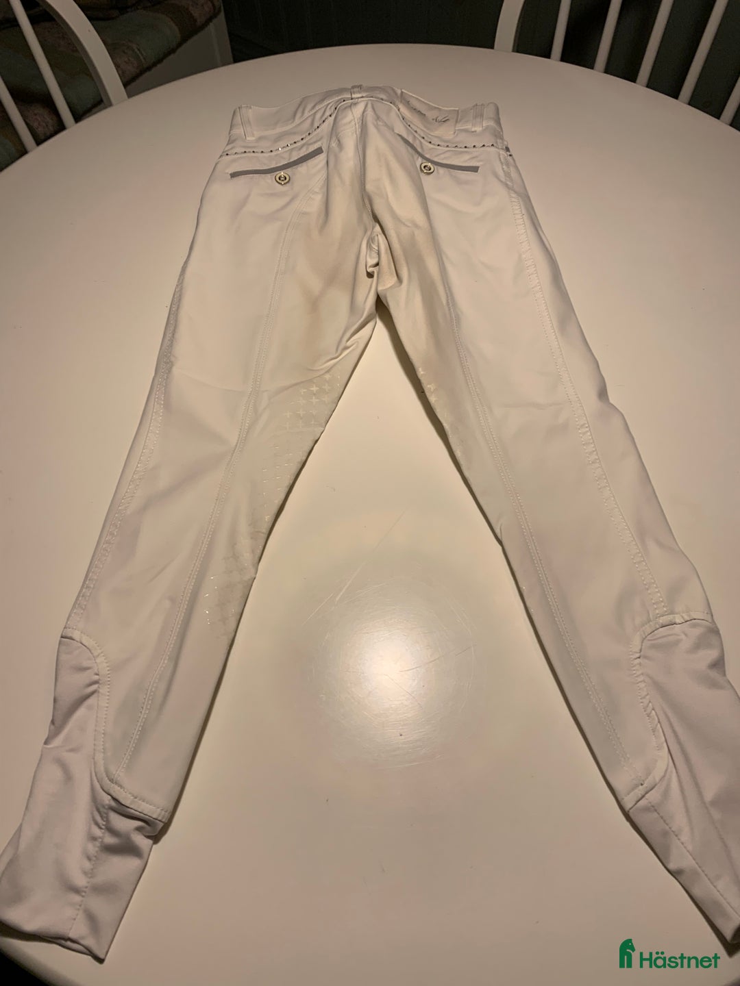Ridbyxor ryttarutrustning till salu: Vita ridbyxor  i Åshammar - Annons 2