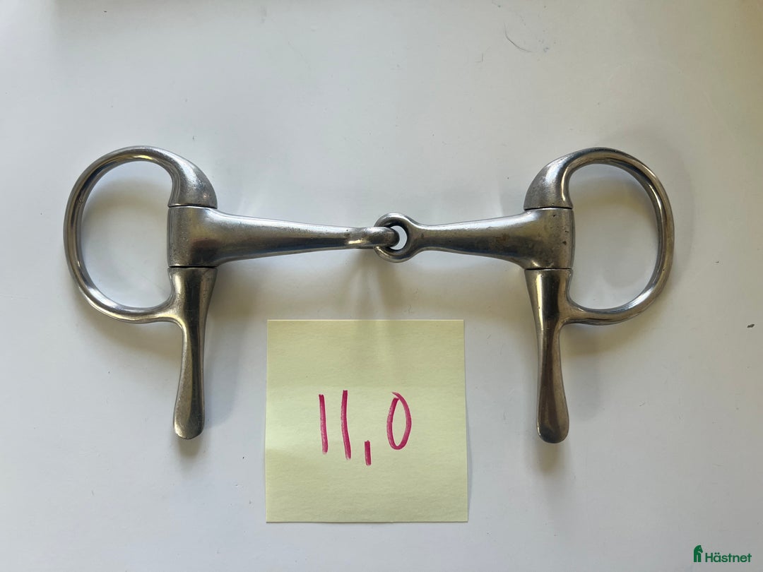 Bett hästutrustning till salu: Bett: Trav, fasta ringar, pessoa i Västerås - Annons 2