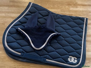 Schabrak & Vojlockar hästutrustning till salu: Super snyggt Glen gorden schabrak+Luva🤩 i Simlångsdalen - Annons 23