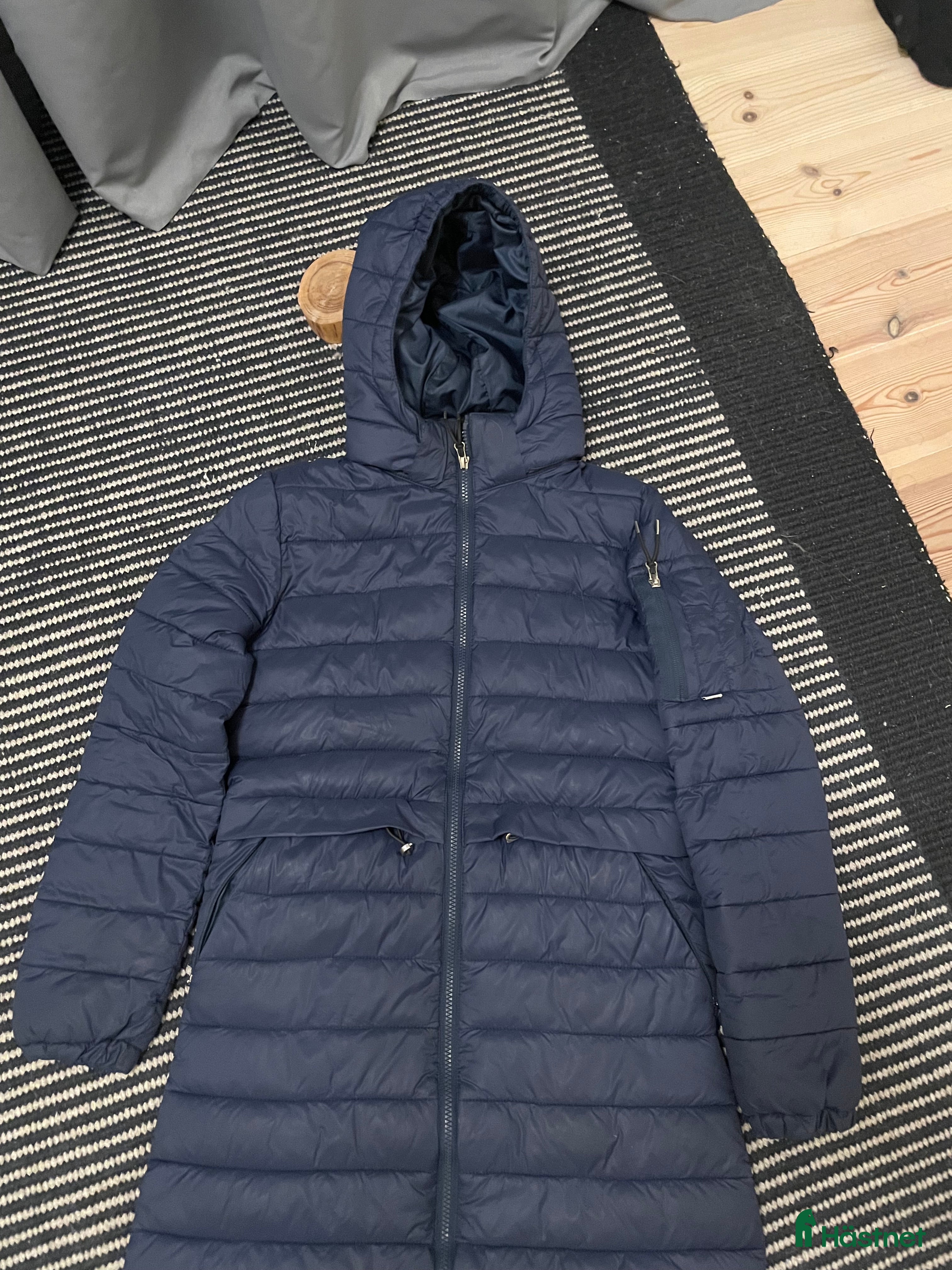 Jackor & Kavajer ryttarutrustning till salu: Lång kappa från hööks i Umeå - Annons 5