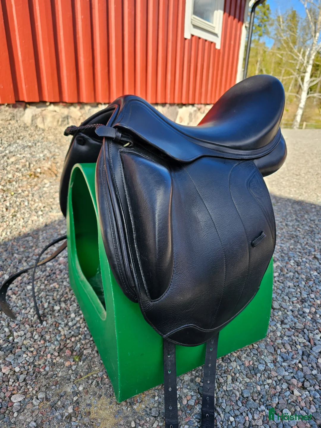 Sadlar hästutrustning till salu: Equiline E9 - Annons 1