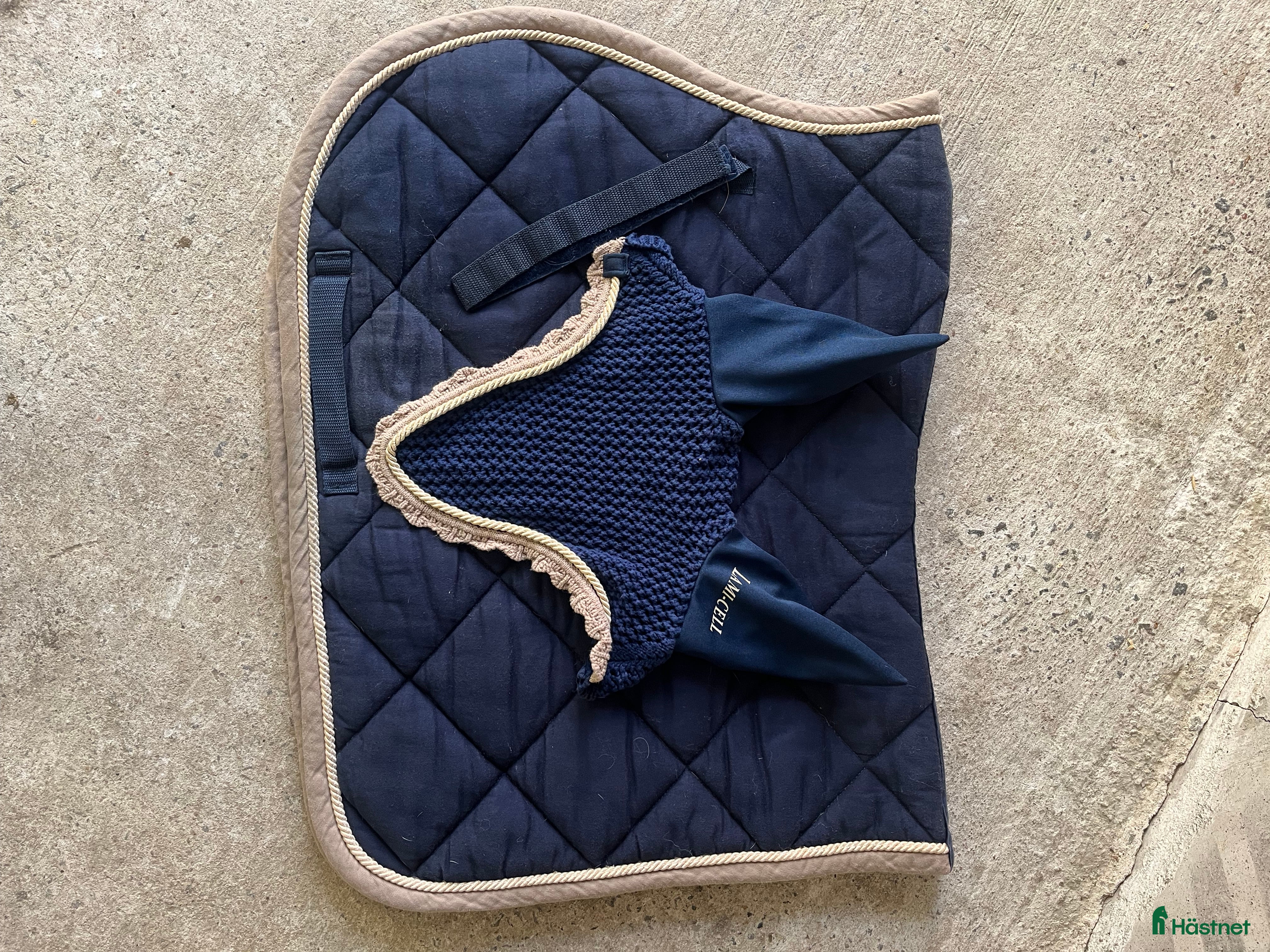 Schabrak & Vojlockar hästutrustning till salu: Schabrak set lamicell i Hajom - Annons 2