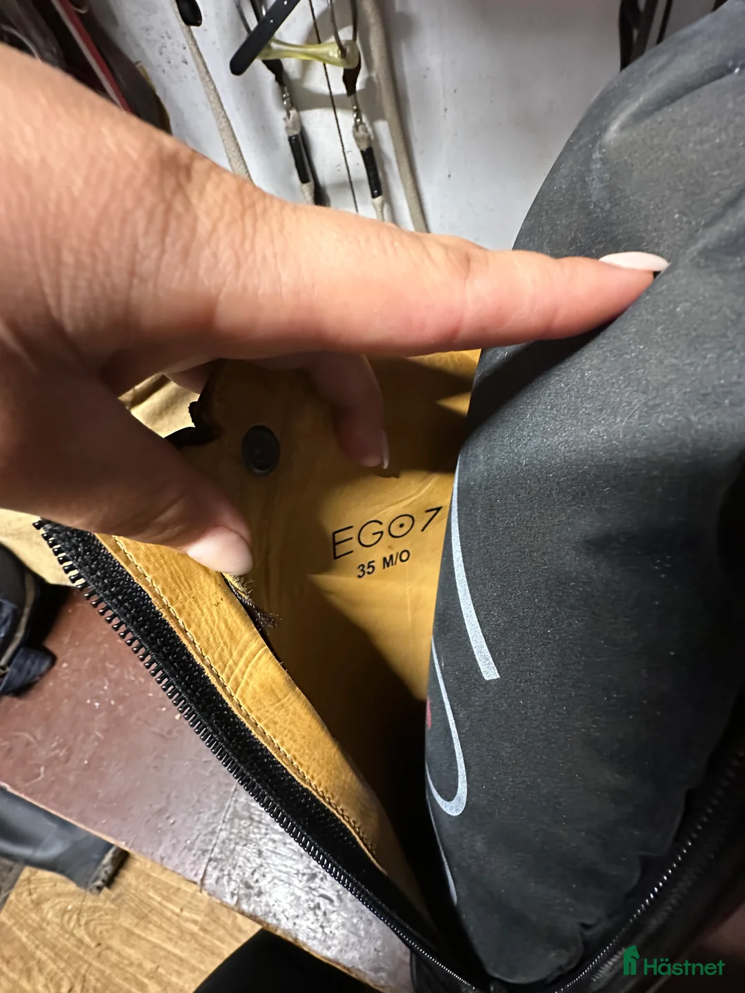 Ridstövlar ryttarutrustning till salu: Svarta Ego7 stövlar säljes  i Säve - Annons 4