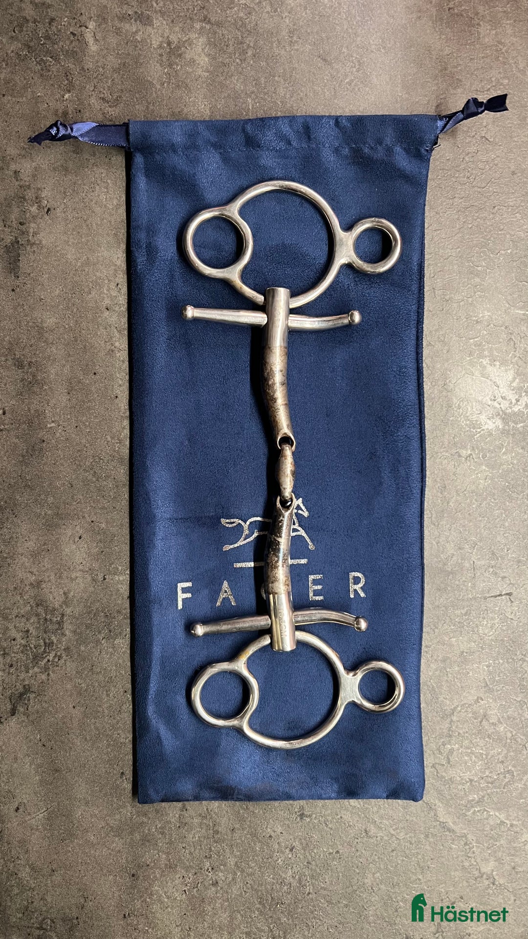 Bett hästutrustning till salu: Fager John Universal strl 13,5 i Jönköping - Annons 1