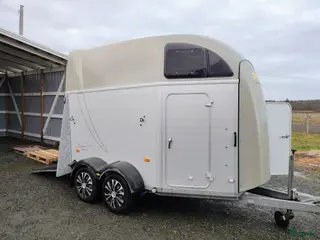 Hästtransporter fordon & transport till salu: Fin Humbaur Xanthos Aero -16 - Annons 1