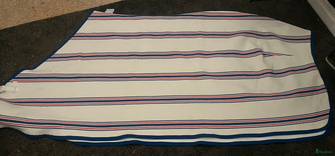 Täcken hästutrustning till salu: Hansbo svettäcke  i Kävlinge - Annons 2