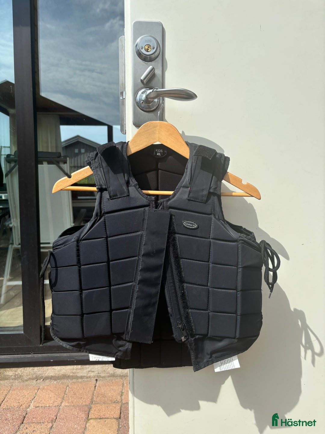 Säkerhetsvästar ryttarutrustning till salu: Säkerhetsväst för barn i Eslöv - Annons 2