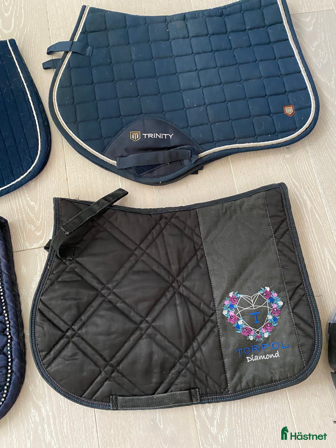 Schabrak & Vojlockar hästutrustning till salu: Schabrak i storlek ponny OBS sänkt pris i Växjö - Annons 3