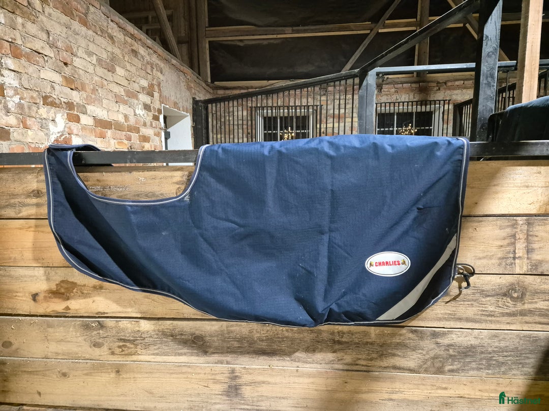 Täcken hästutrustning till salu: Ländtäcken  i Gustafs - Annons 3