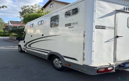 Hästlastbilar  fordon & transport till salu: Peugeot Equi-trek 3-sits från 2012. 950kg lastvikt i Täby - Bild 2