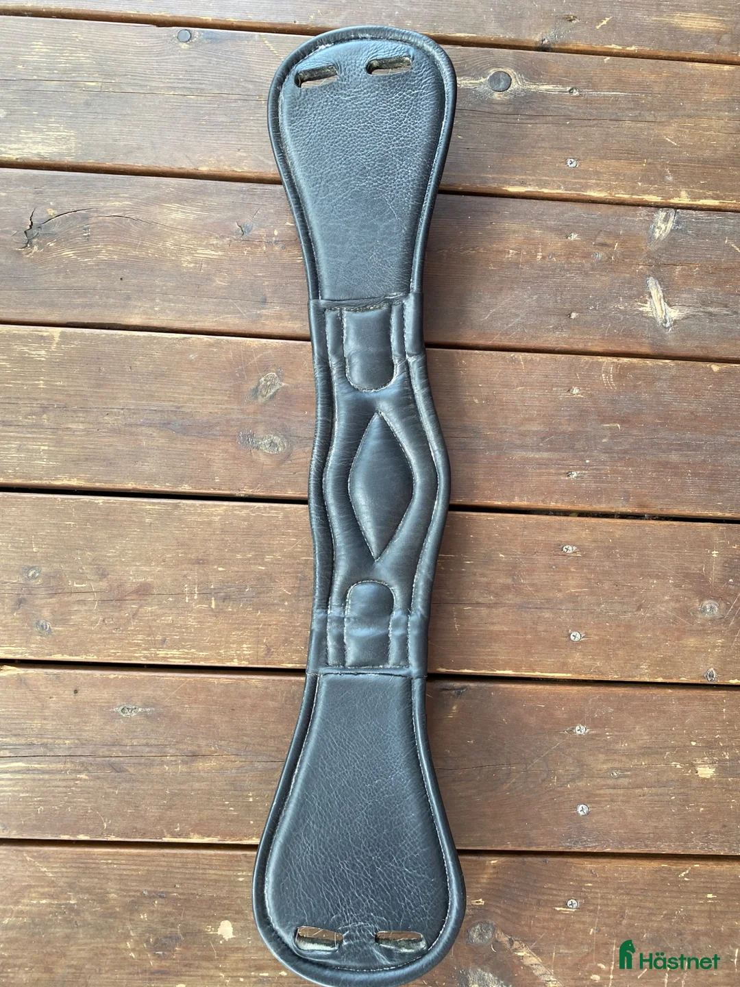 Sadeltillbehör hästutrustning till salu: Svart HG dressyrgjord 55 cm - Annons 2