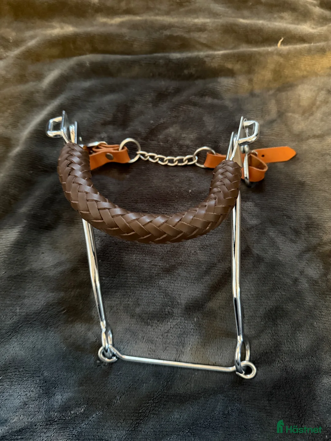 Bett hästutrustning till salu: Hackamore med långa skänklar - Annons 2