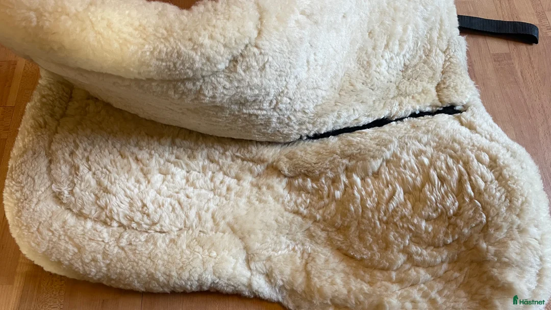 Sadeltillbehör hästutrustning till salu: Le Mieux padd med ilägg - Annons 5