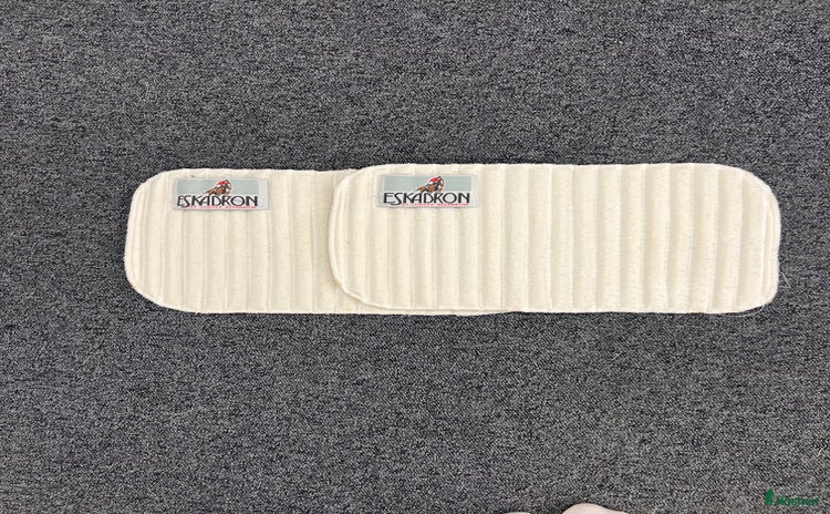 Benskydd hästutrustning till salu i Upplands Väsby - Annons 14