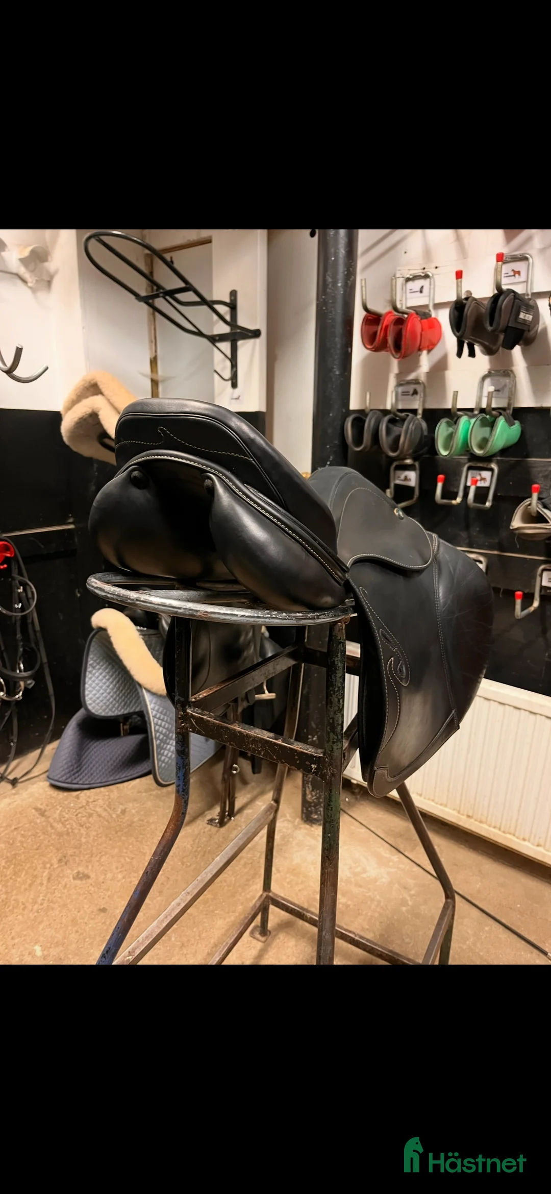 Sadlar hästutrustning till salu: Prestige hoppsadel fint skick! i Gävle - Annons 5