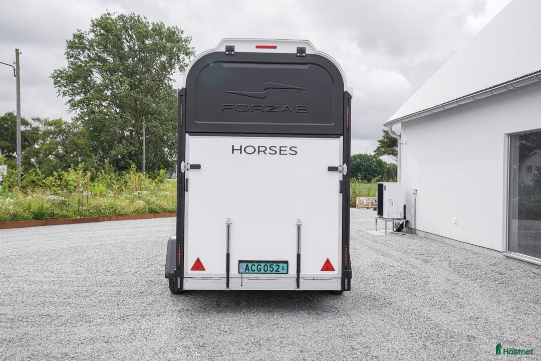Hästtransporter  fordon & transport till salu: Forzab EQ 3 Reverse i Harestad - Annons 10