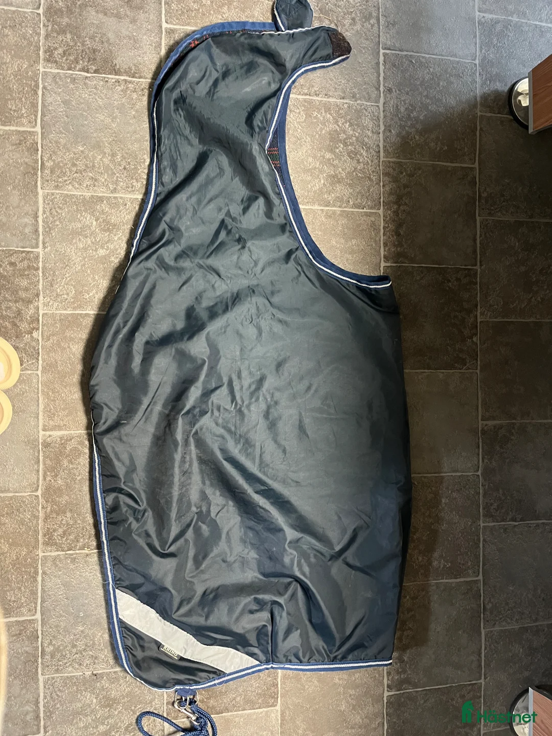 Täcken hästutrustning till salu: Ländtäcke Rhino - Annons 1