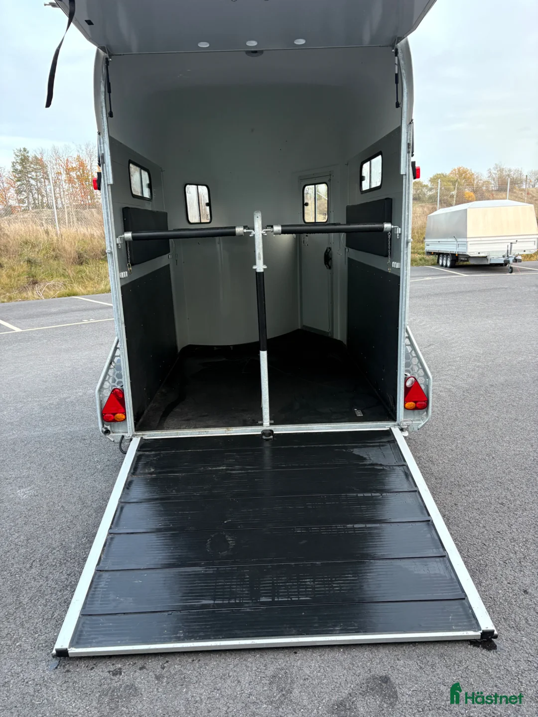 Hästtransporter  fordon & transport till salu: Hästtransport i nyskick i Linköping - Annons 2