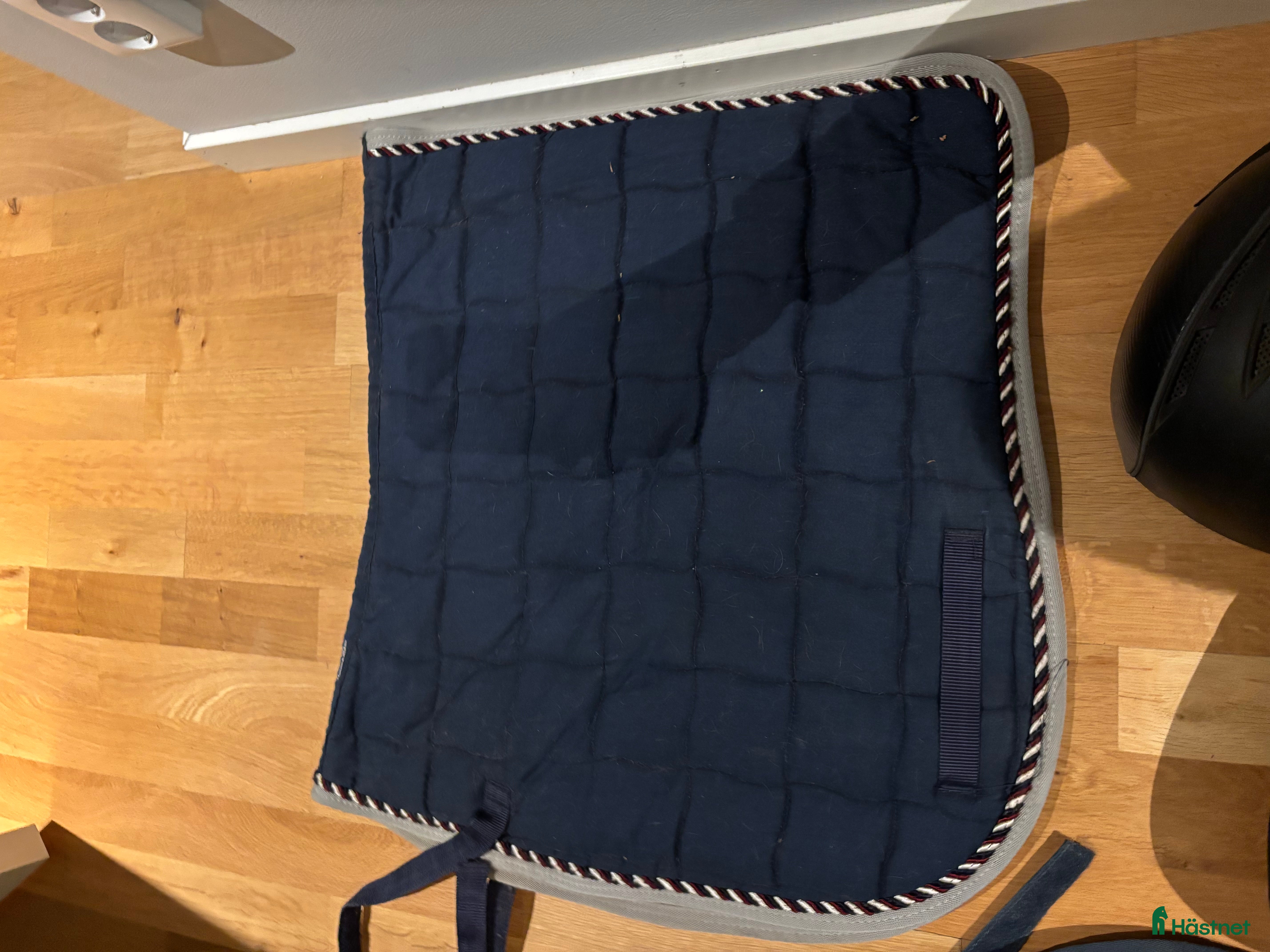 Schabrak & Vojlockar hästutrustning till salu: Flera olika schabrak  i Västerhaninge - Annons 8