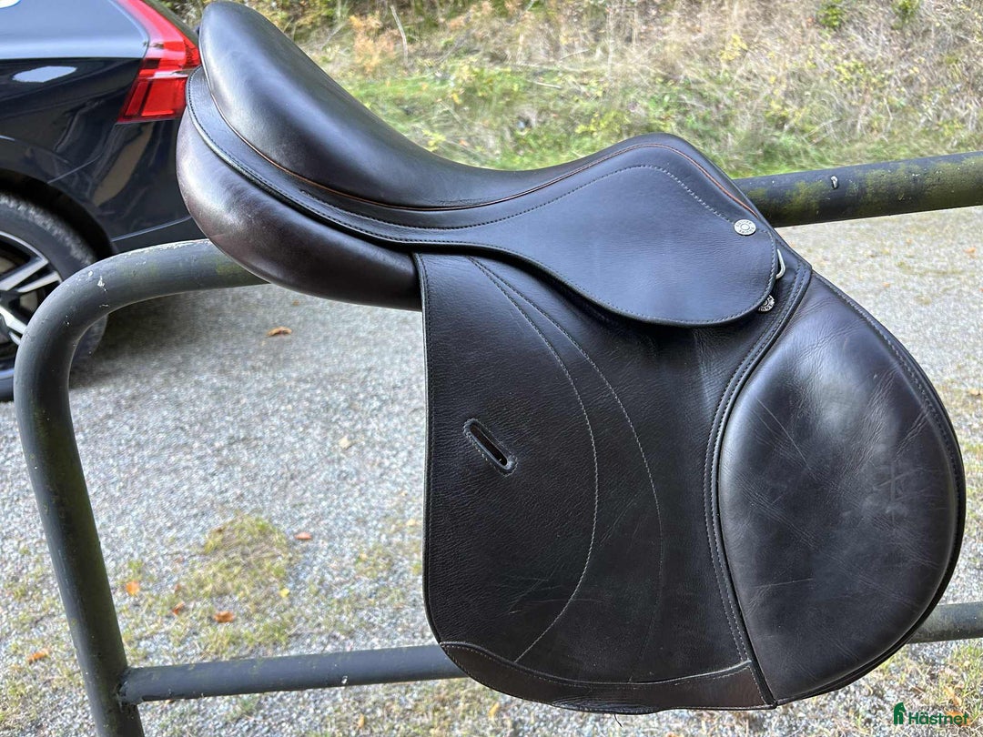 Sadlar hästutrustning till salu: Equipe Expression i Sundsvall - Annons 2