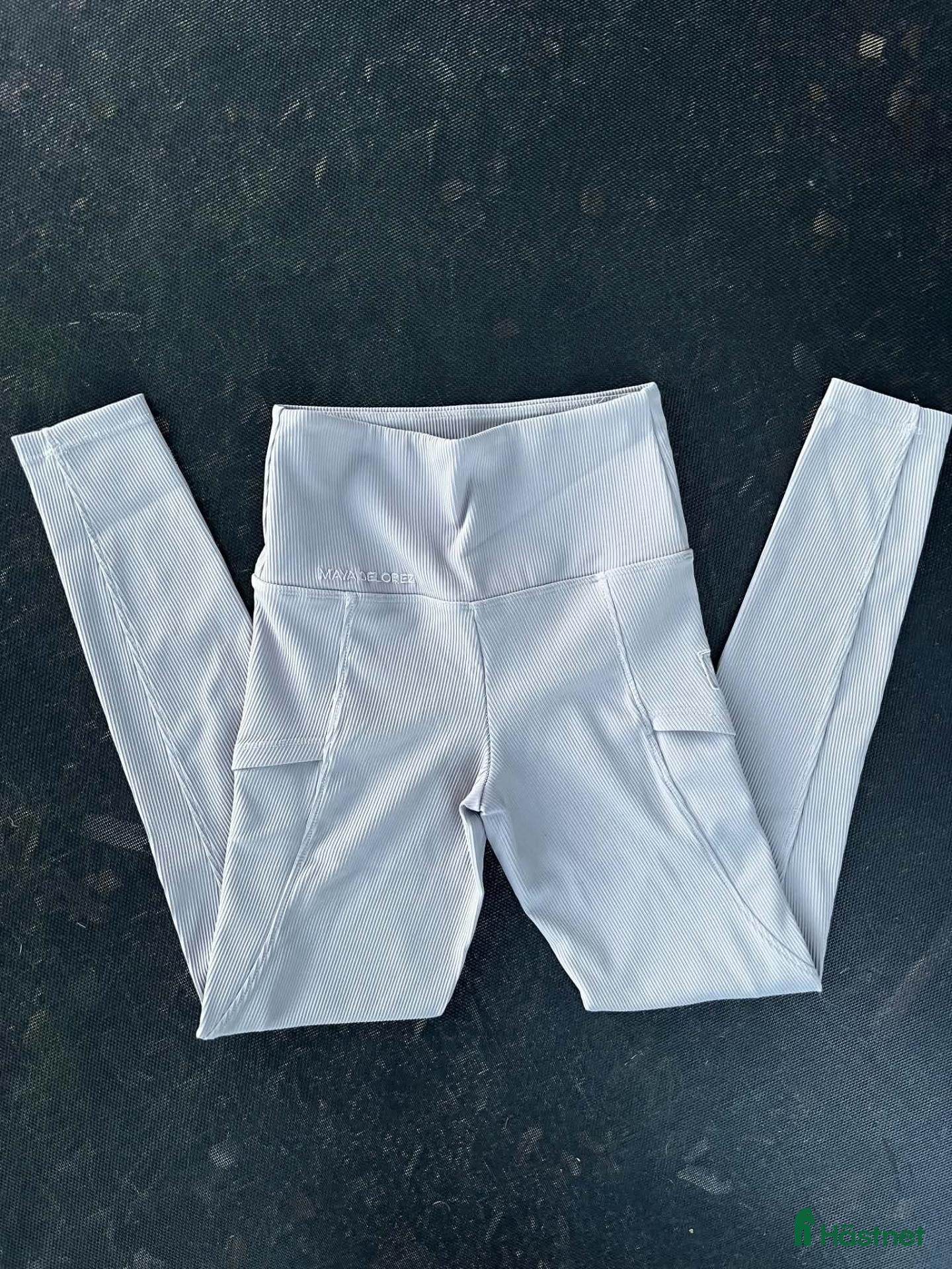 Ridbyxor ryttarutrustning till salu: Ridbyxor utan grip, Ribbed Function Breeches - Annons 1