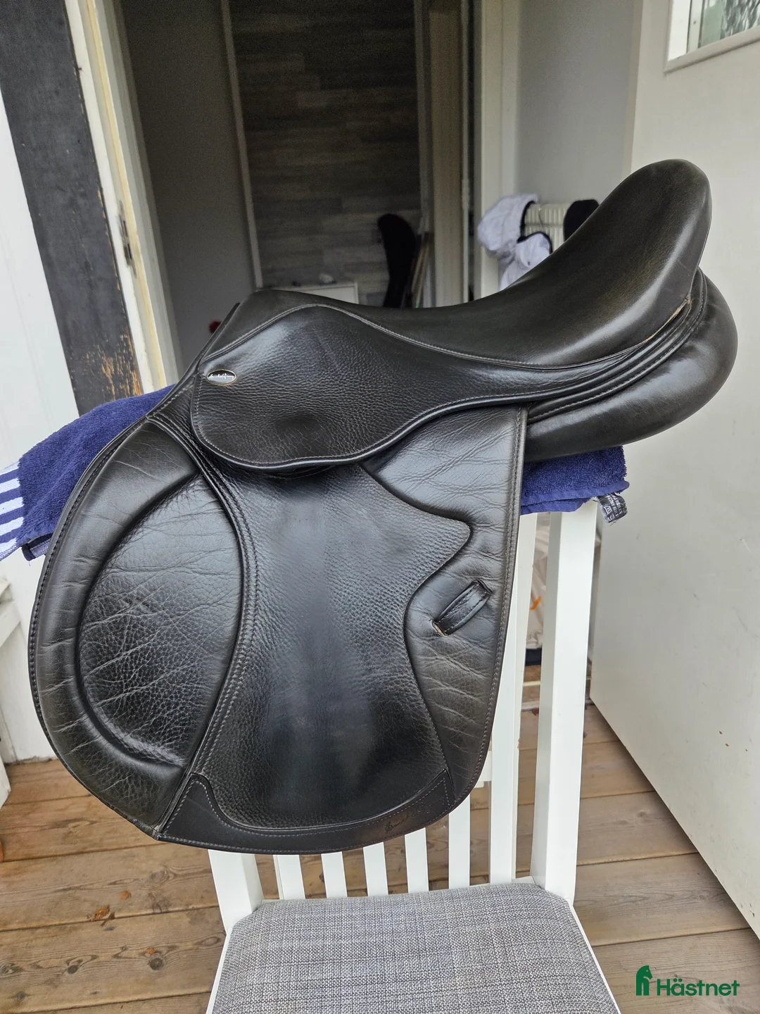 Sadlar hästutrustning till salu: Hoppsadel Santa Cruz Facundo  i Mariestad - Annons 2