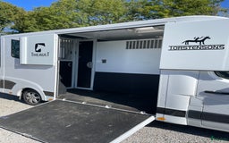 Hästlastbilar  fordon & transport till salu: Hästlastbil Theault låga mil billig skatt stuteri  i Flyinge - Annons 11