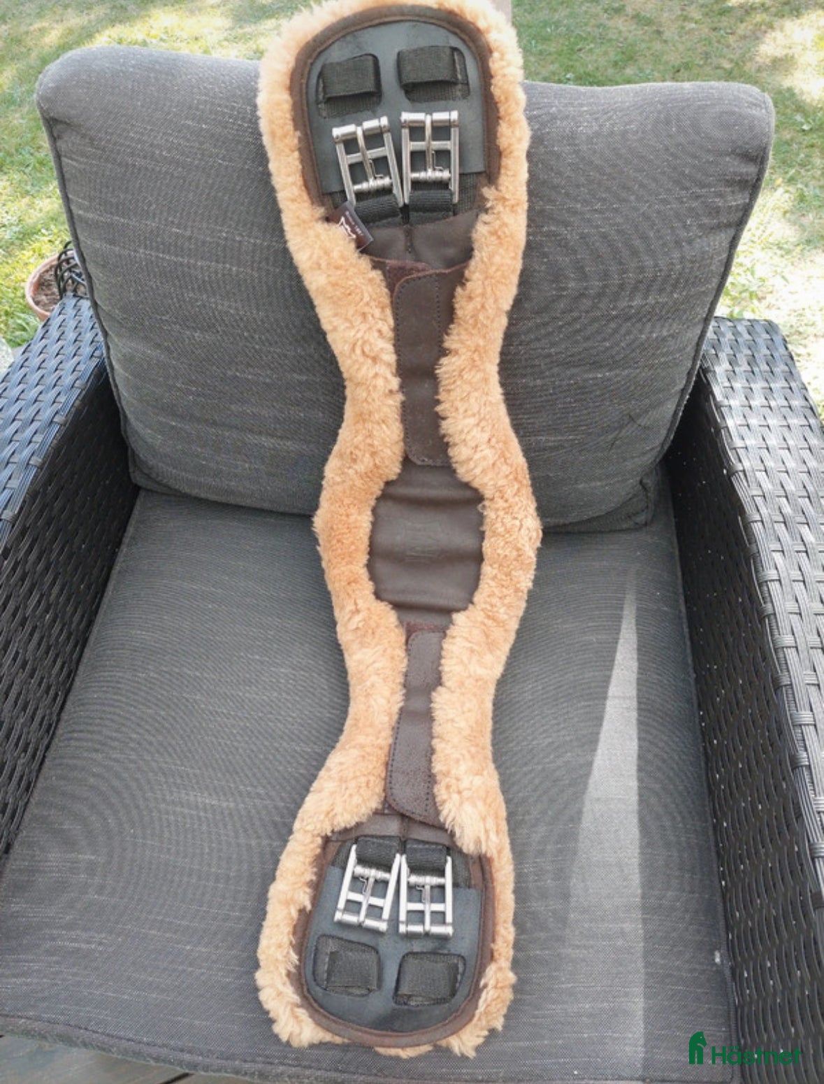 Sadeltillbehör hästutrustning till salu: Mattes dressyrgjord anatomic 65 cm i Göteborg - Annons 1