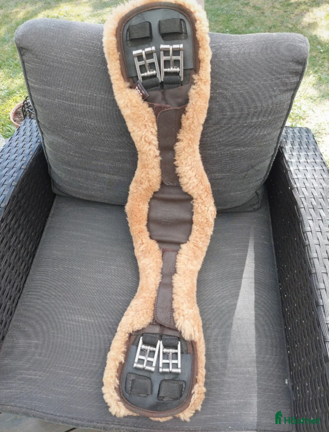 Sadeltillbehör hästutrustning till salu: Mattes dressyrgjord anatomic 65 cm i Göteborg - Annons 1