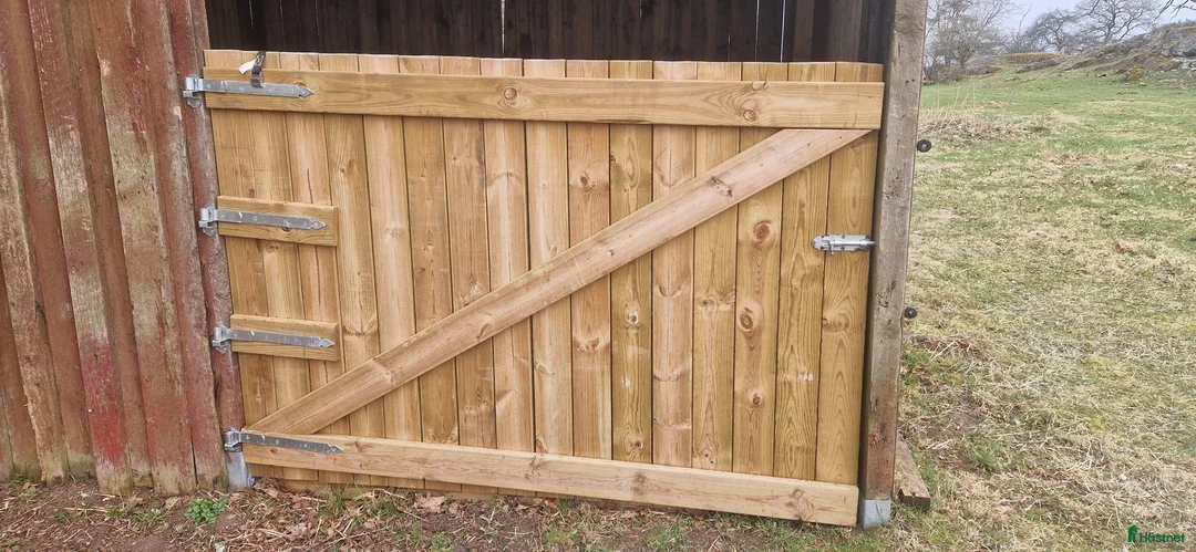 Stallinredning, stängsel & gård övrig utrustning till salu: Vindskydd/ligghall/utebox - Annons 4