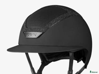 Hjälmar ryttarutrustning till salu: Kask med glitter i Gällstad - Annons 20