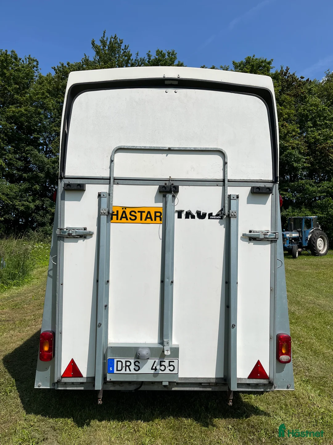 Hästtransporter  fordon & transport till salu: Välskött Thule Royal XT hög lastvikt - Annons 3